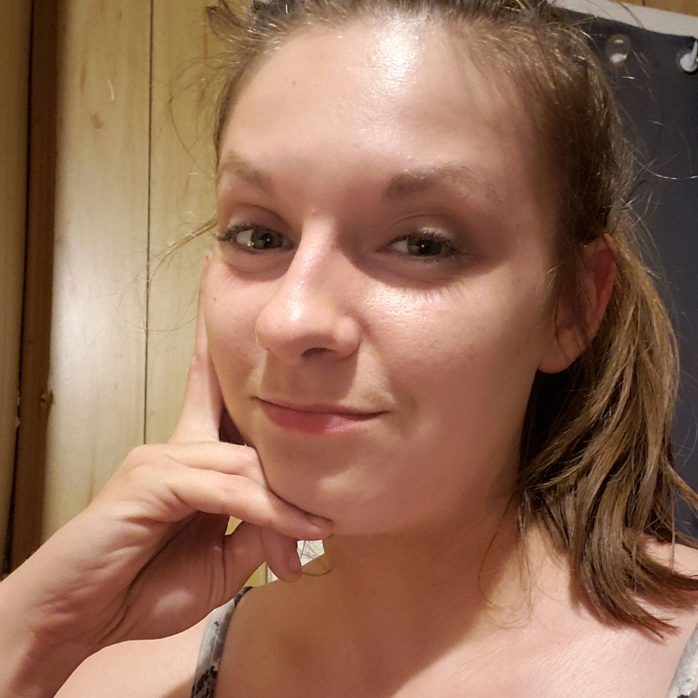 Meet your Posher, Carly